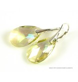 Bijou Gio Design™ Zilveren Oorbellen met Swarovski Elements Pear-Shaped "Luminous Green"