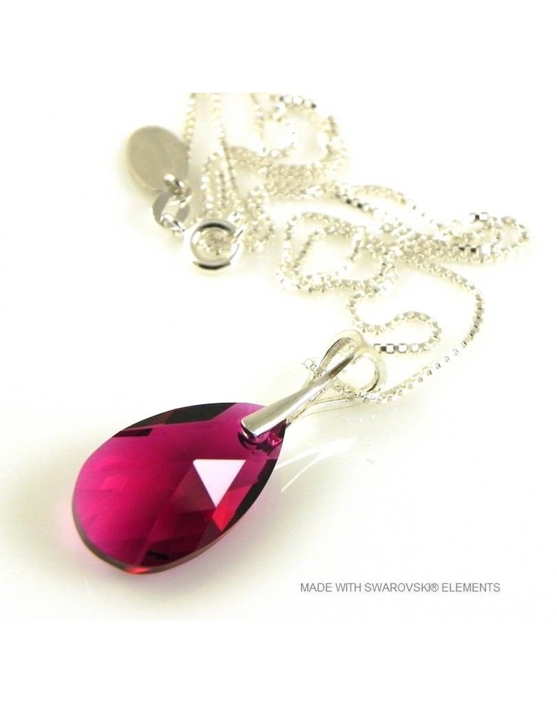 Bijou Gio Design™ Zilveren Ketting met Swarovski Elements Pear-Shaped "Ruby"