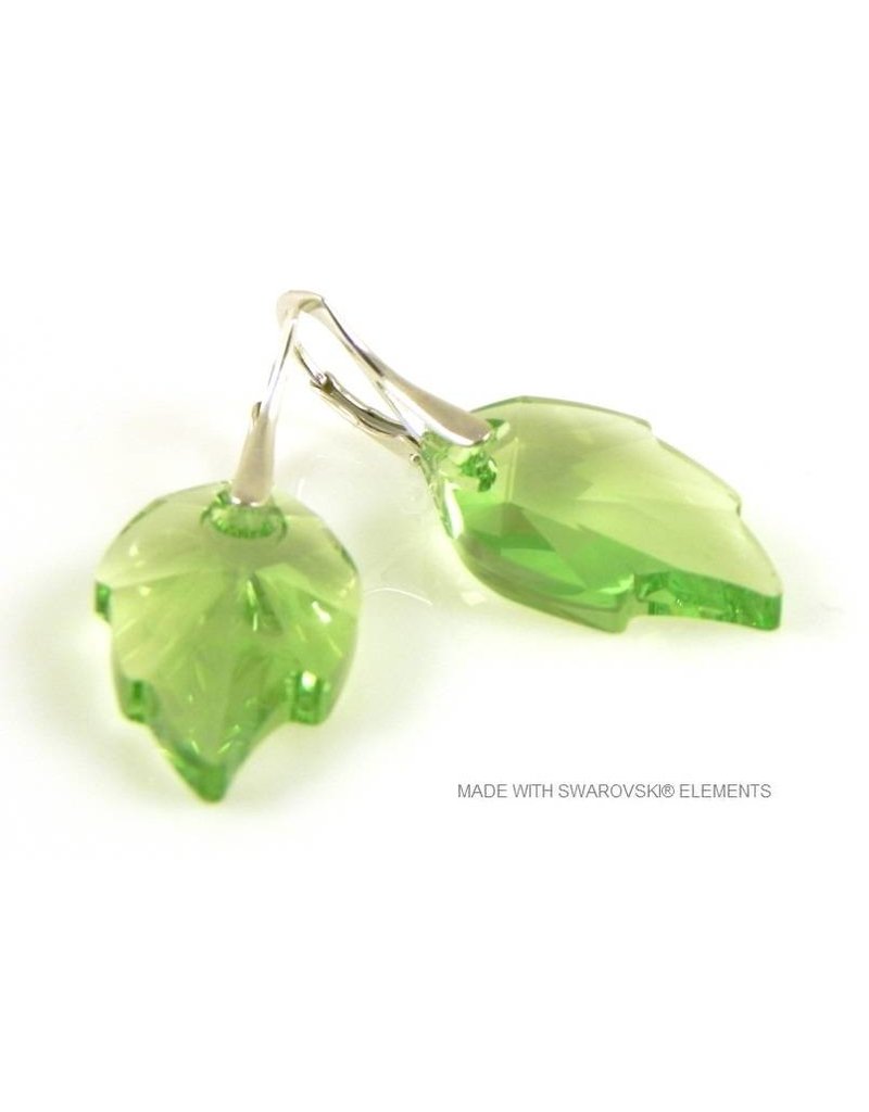 Bijou Gio Design™ Zilveren Oorbellen met Swarovski Elements Leaf "Peridot"