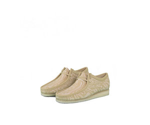 wallabee low