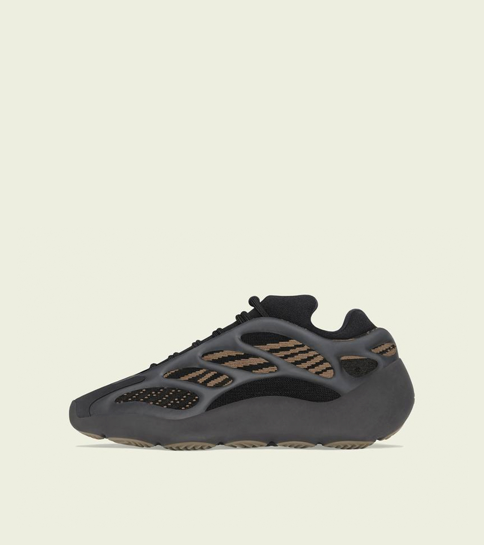 yeezy 700 clay