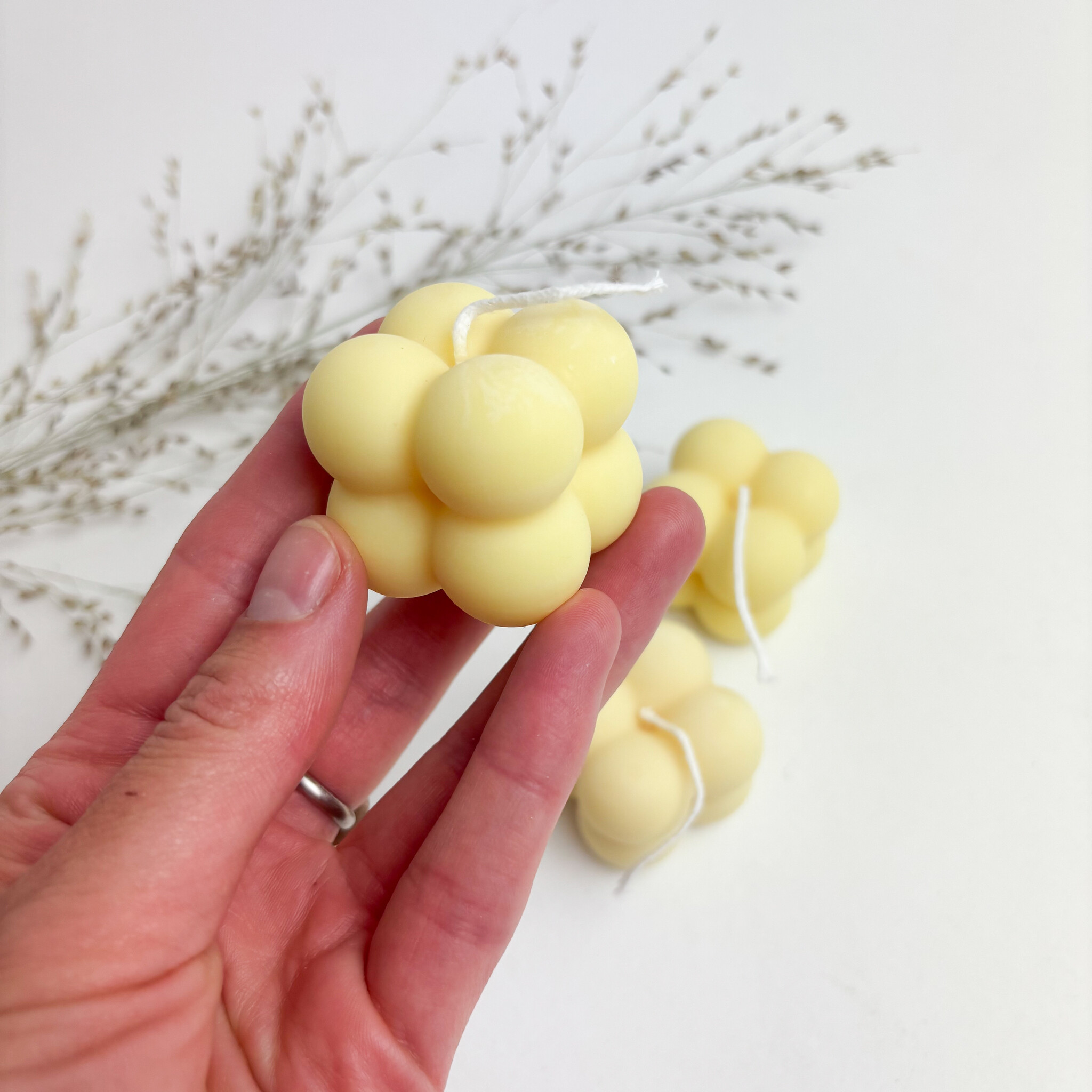 Bubble candle • lichtgeel mat-2