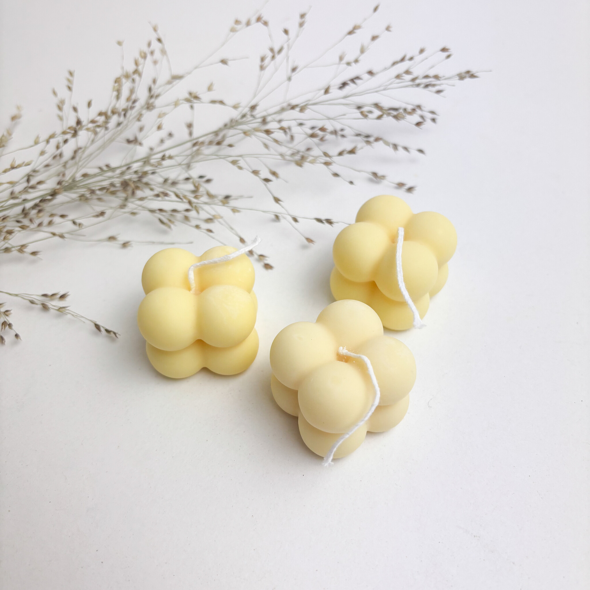 Bubble candle • lichtgeel mat-1