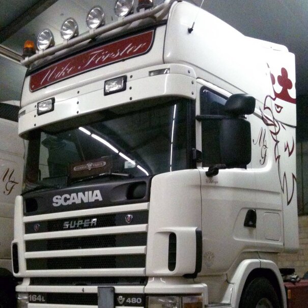 Zonneklep type 1-B voor Scania 4-serie met Topline cabine