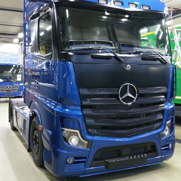 Zonneklep voor Mercedes-Benz Actros MP4. 
