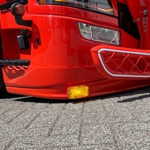 Scania Next Gen bumperspoiler middle TYPE 4