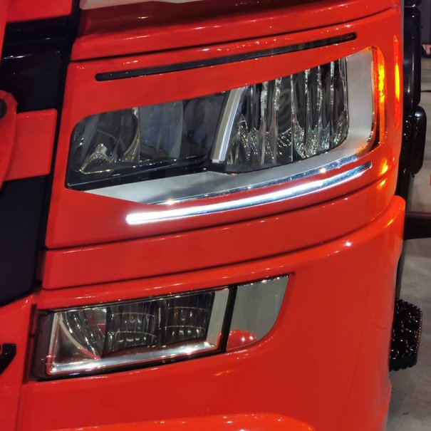 Scania Scania NGS Headlight Spoiler
