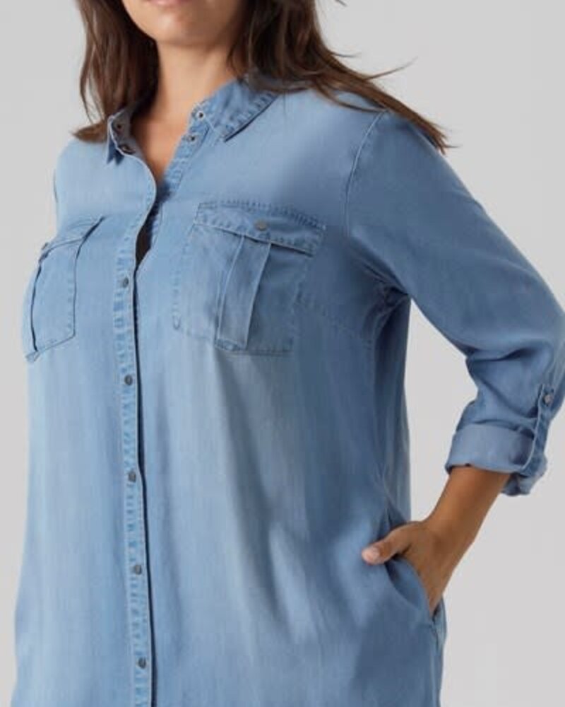 Vero Moda Curve short dress/long blouse Silla light blue denim