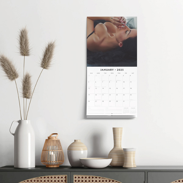 Buying Dream Girls Calendar 2025? Quick and easy online Kalenderwinkel.nl