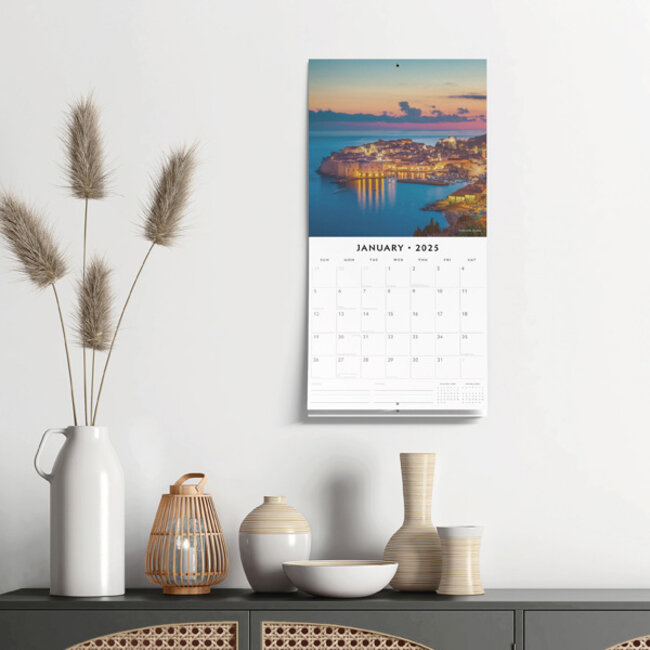 Buying Medieval Towns Calendar 2025? Ordered easily and quickly online