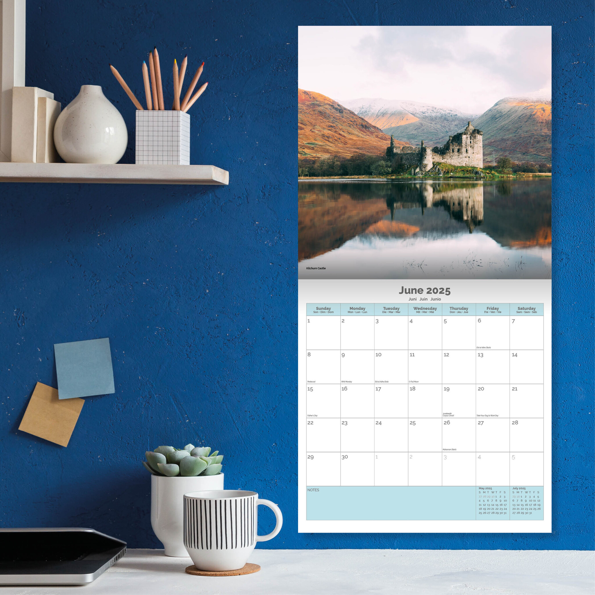 Buy Castle Calendar 2025 Order easily and quickly Online Kalenderwinkel.nl