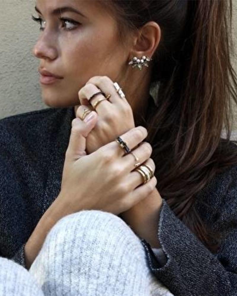 pd paola grand pacific earrings