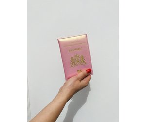 Paspoorthoesje Metallic Pink -