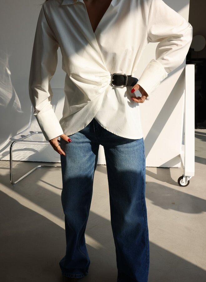 Viral Witte Blouse Met Ceintuurdetail