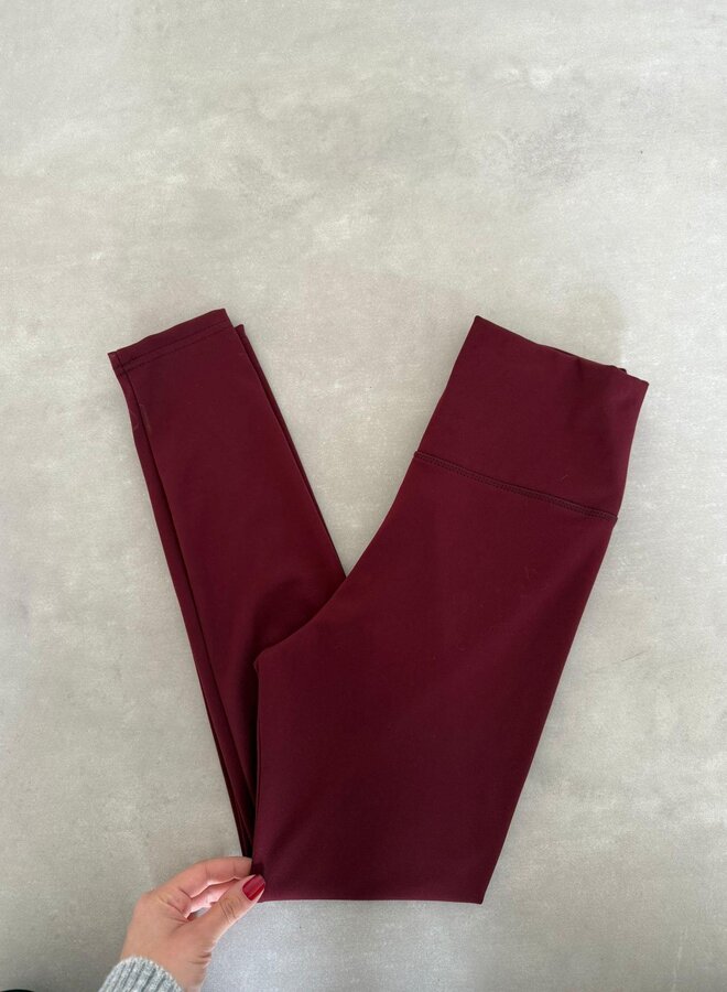 Legging Burgundy It Is