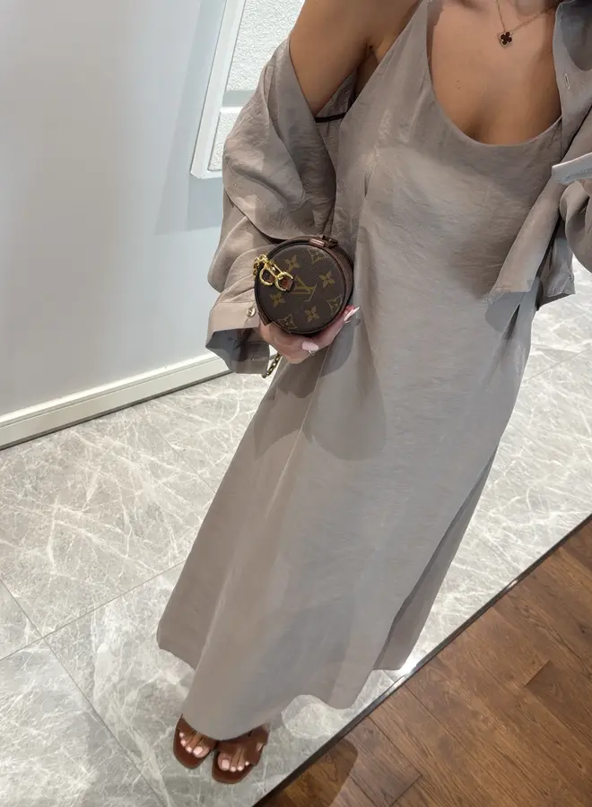 2 Delige Set Maxi Jurk Met Blouse Beige