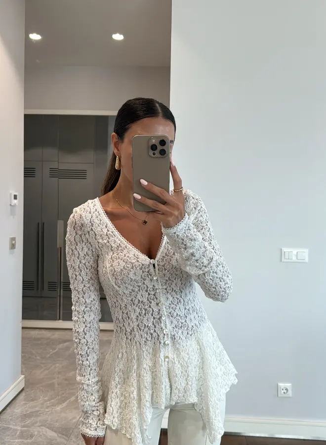 Top / Blouse Leafy Lace Ecru
