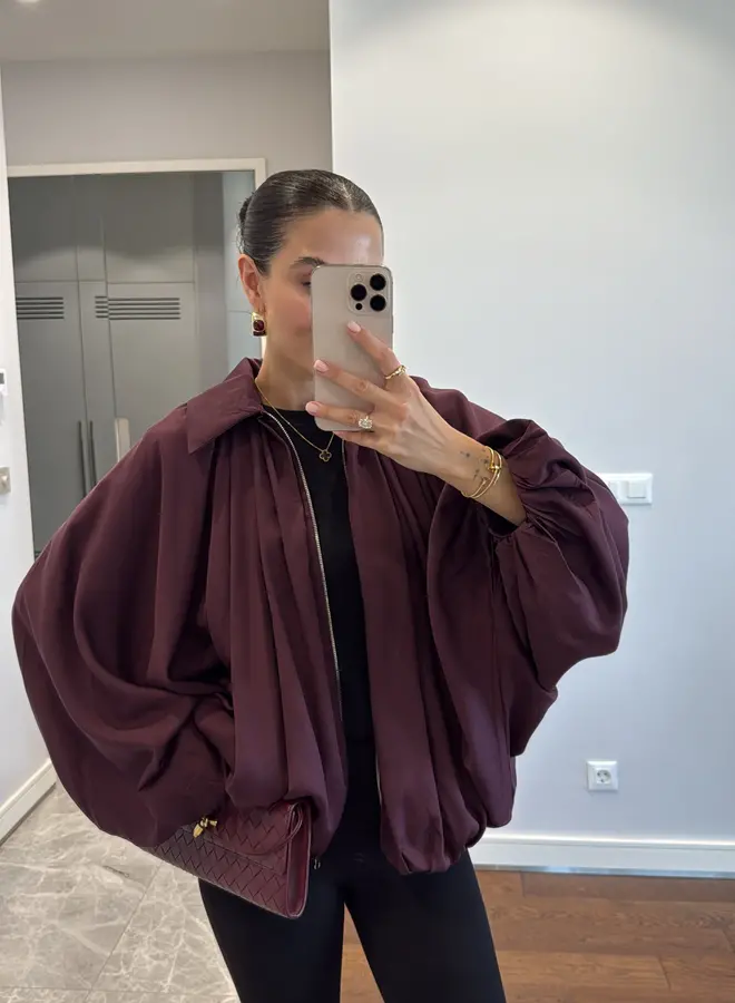 Jasje Oversized Burgundy It Is