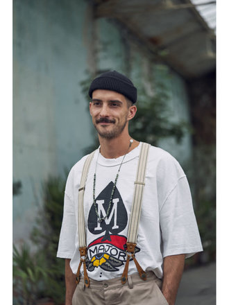 Bertelles Selvedge wide braces with cognac leather - Ecru stripe on grey