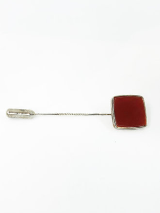Charlotte Wooning-Steven Lapel Pin Carneool M-LPC Charlotte Wooning-Steven Lapel Pin Carneool M-LPC