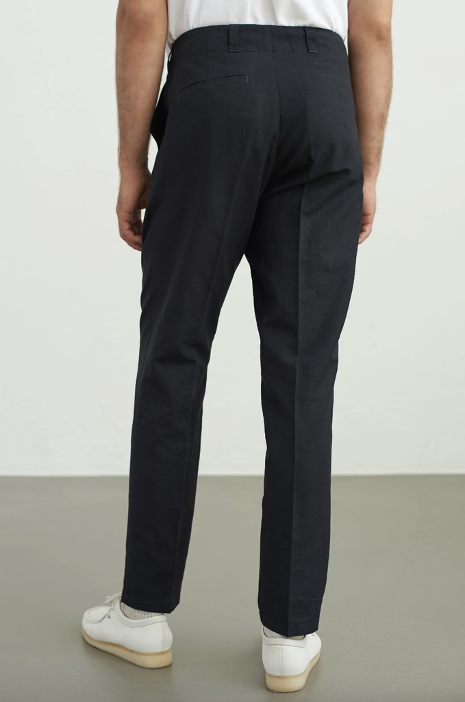 About Companions Jostha Regular Black Linen Trousers