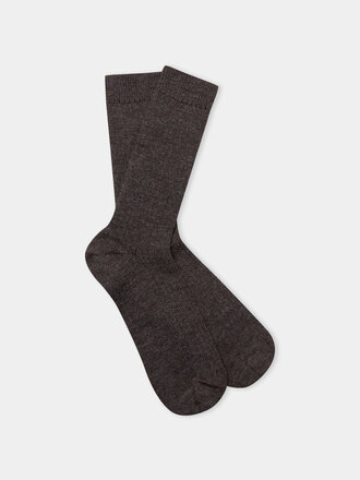 About Companions Alpaca socks undyed brown About Companions Alpaca socks undyed brown