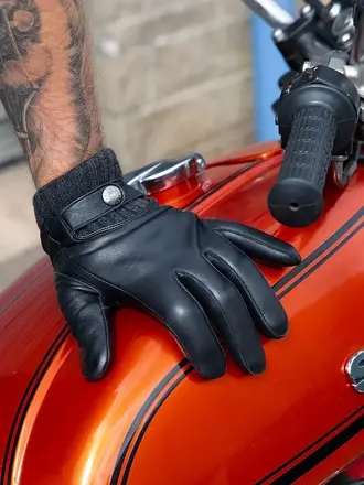 Dents Buxton 5-9209 Touchscreen Glove Black/Charcoal Dents Buxton 5-9209 Touchscreen Glove Black/Charcoal