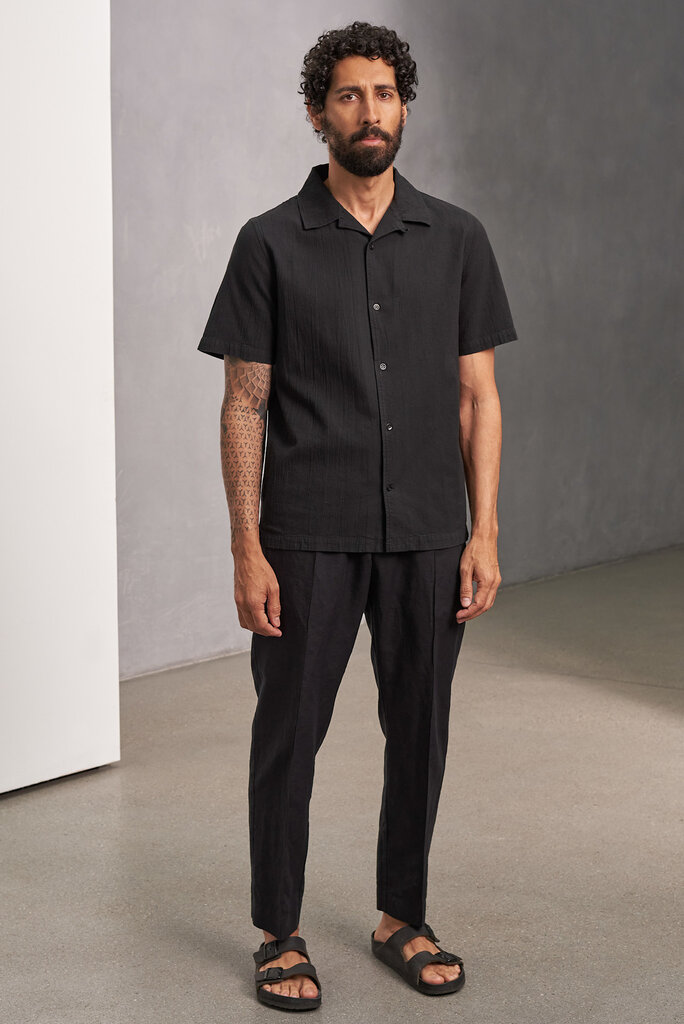 About Companions Kuno Shirt Eco Crincle Black