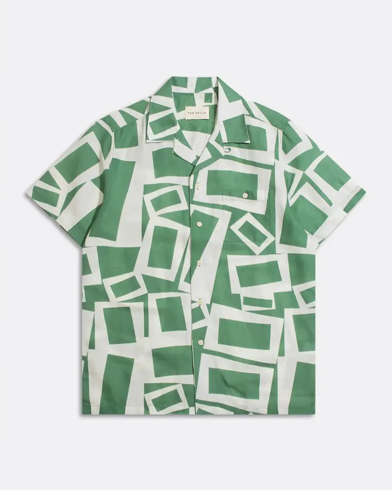 Far Afield Selleck Shirt Revolta Print Tropical Green