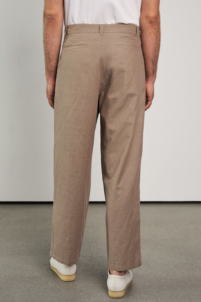 About Companions Carlo Trousers Linen Walnut