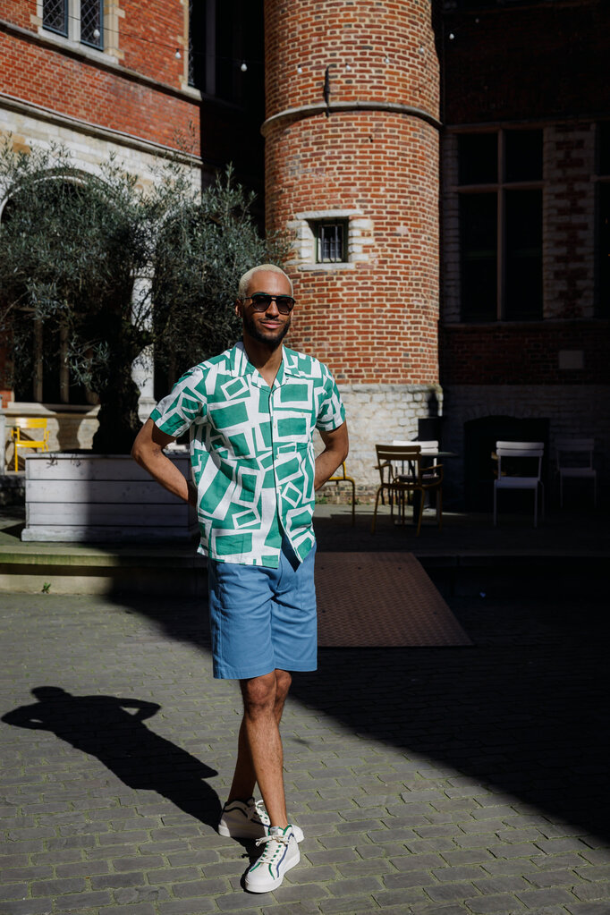 Far Afield Selleck Shirt Revolta Print Tropical Green