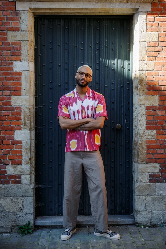 Kardo Ayo Ikat60 Roze Met Gele Geweven Print