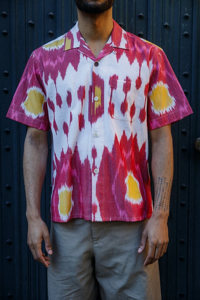 Kardo Ayo Ikat60 Roze Met Gele Geweven Print