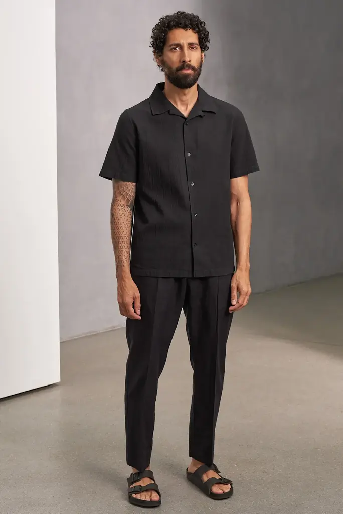 About Companions KUNO shirt eco crincle black