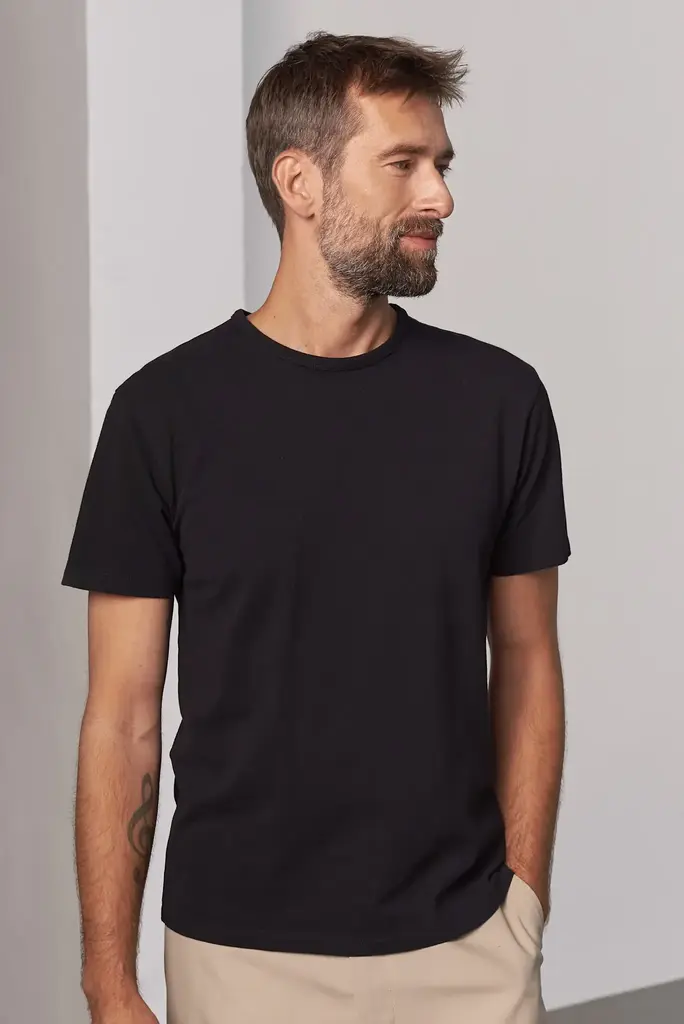 About Companions Liron t-shirt eco pique black