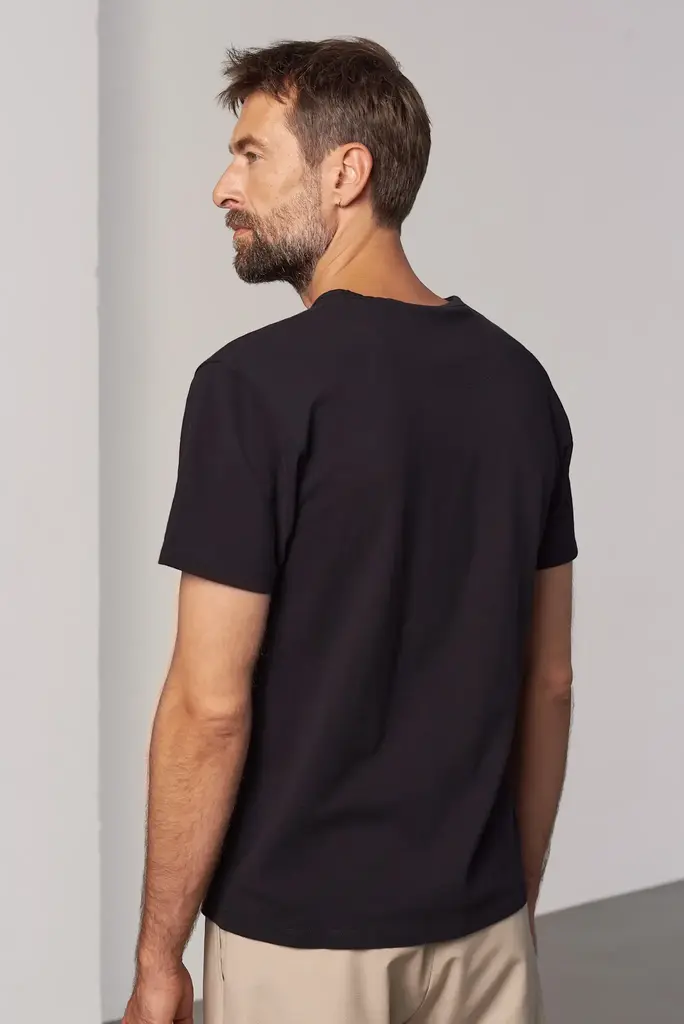 About Companions Liron t-shirt eco pique black