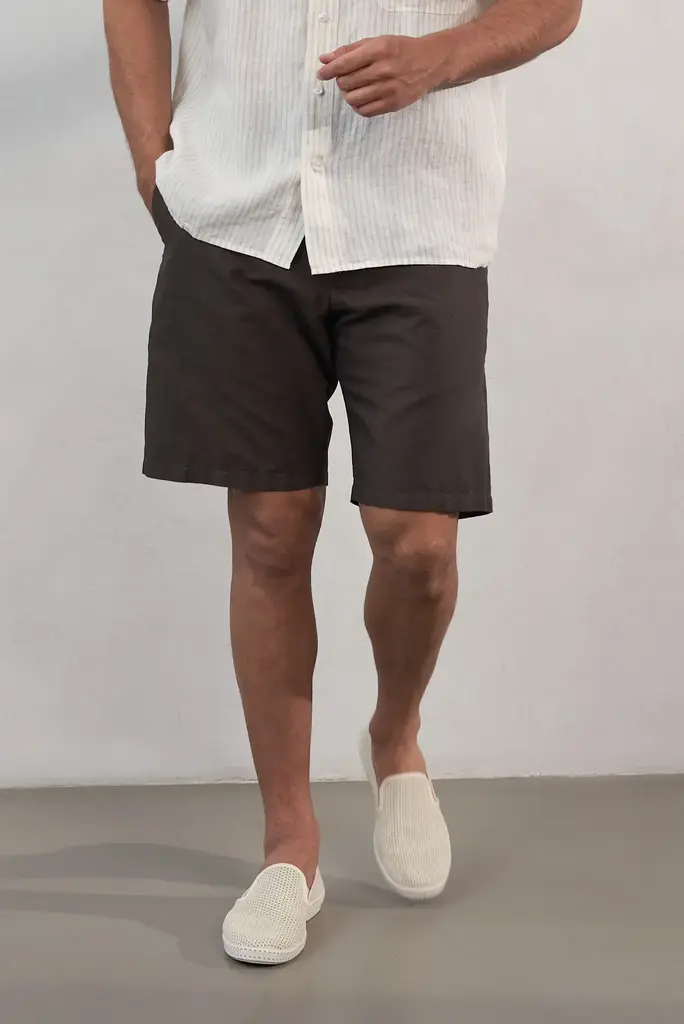 About Companions JONNY shorts linen coffee