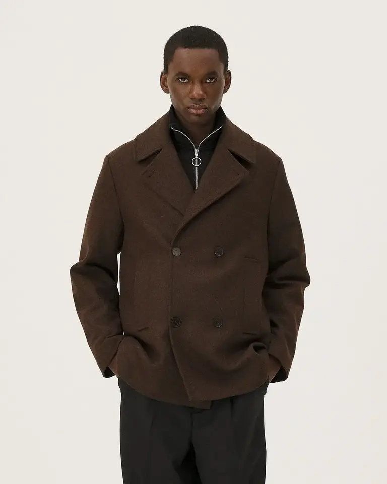 Noyoco Dundee Brown mantel