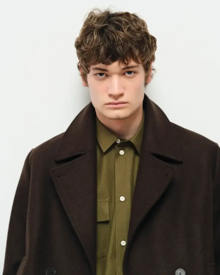 Noyoco Dundee Brown mantel