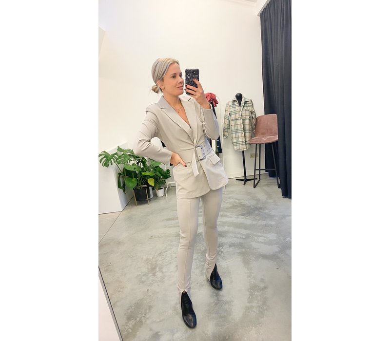 FRONT SLIT JERSEY PANTS