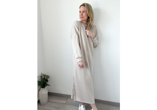 LIGHT SWEATERDRESS One size