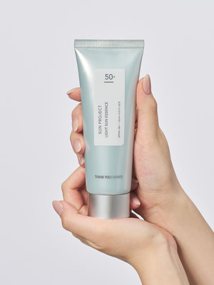 Thank You Farmer [Jumbo] Sun Project Light Sun Essence SPF50+ PA+++