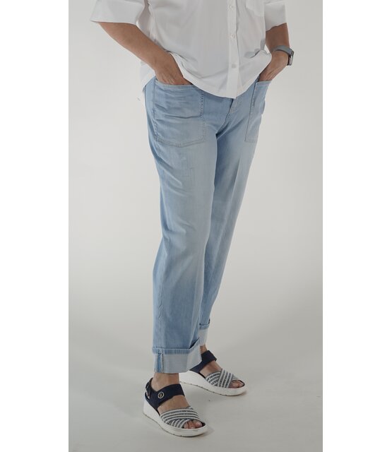 380927-304/3588 Liberta tu