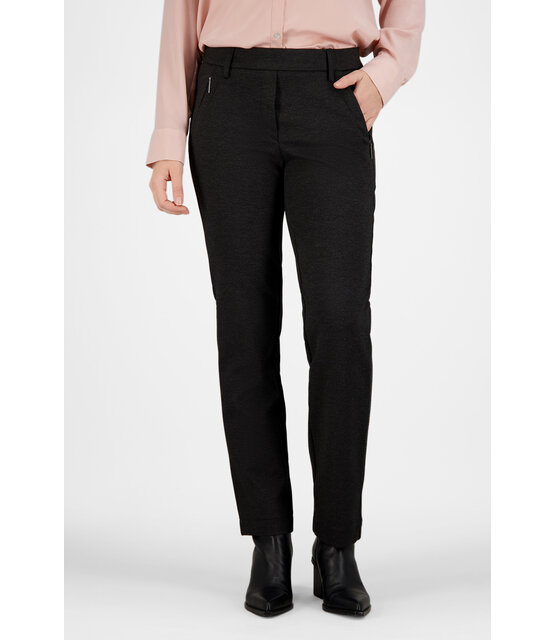 100924-601281/1098 Zene57