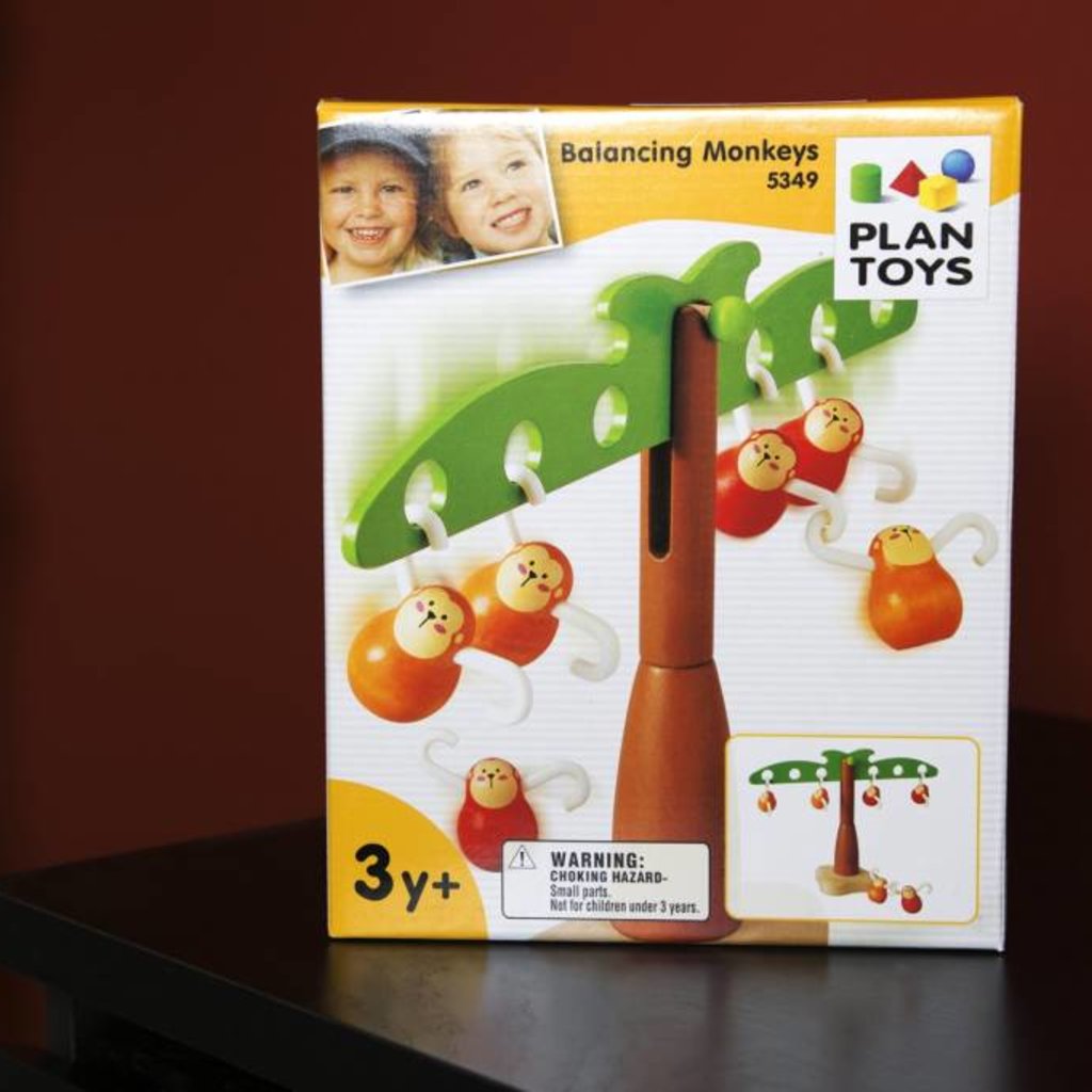 plan toys balancing monkeys