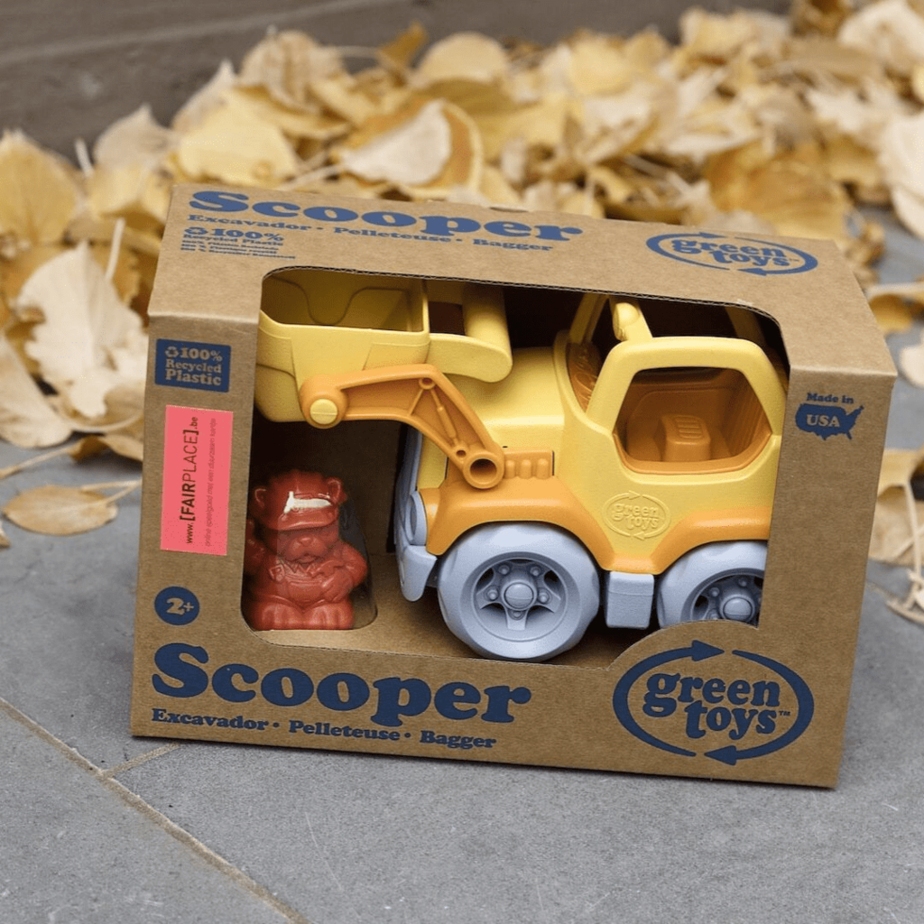 Green Toys Dig deep with the Green Toys mini bulldozer!
