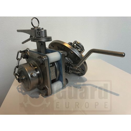 3" 30° Foot Valve + 3" Clamped Butterfly Valve + 3" BSP outlet GUARD™ 3" 30° Foot Valve + 3" Clamped Butterfly Valve + 3" BSP outlet
