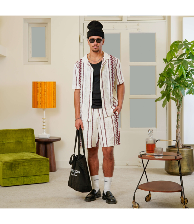 Quotrell Quotrell Granada Shorts - Off White/Red