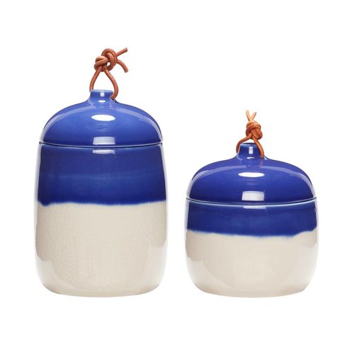 Hubsch opbergpot met deksel - wit/blauw aardewerk - ø12 x 13 & ø12 x 17 cm - set van 2 Hubsch opbergpot met deksel - wit/blauw aardewerk - ø12 x 13 & ø12 x 17 cm - set van 2