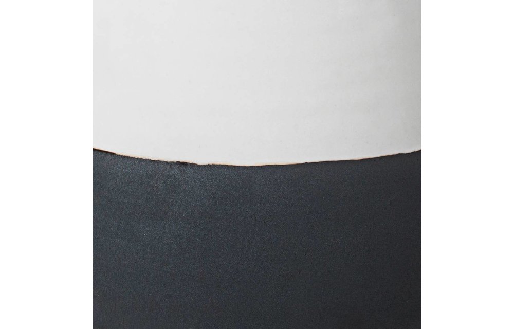 theepot Esrum - wit/zwart aardewerk - 1,3 L